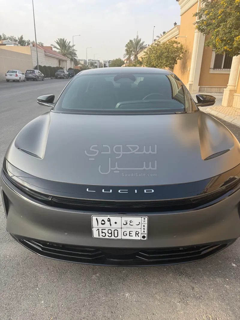 2024 لوسيد اير بيور