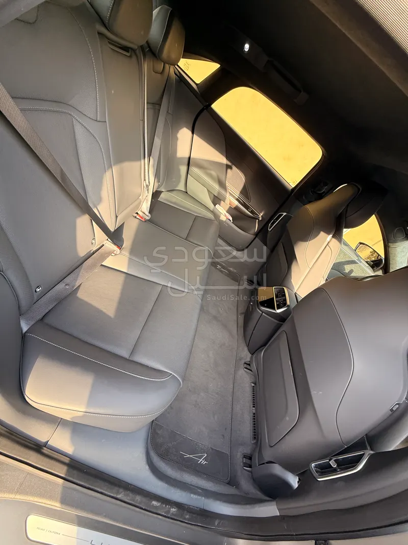 2024 لوسيد اير بيور