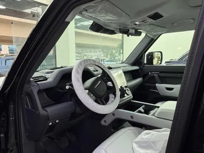 2026 لاند روفر ديفيندر 110