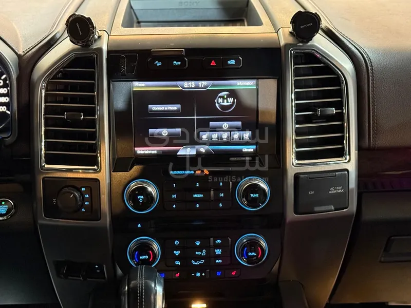 2016 فورد اف 150 بلاتينيوم