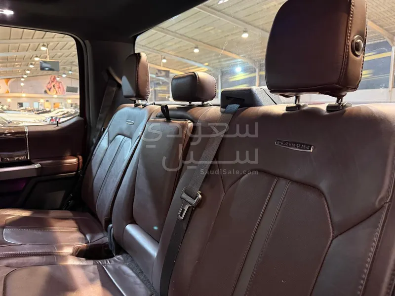 2016 فورد اف 150 بلاتينيوم