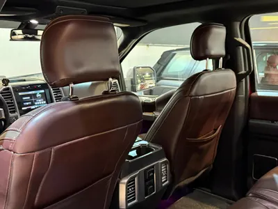 2016 فورد اف 150 بلاتينيوم