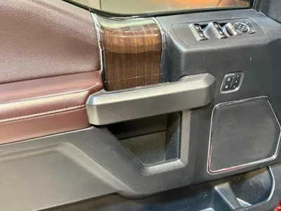 2016 فورد اف 150 بلاتينيوم