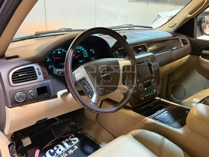 2009 جي ام سي يوكون دينالي اكس ال