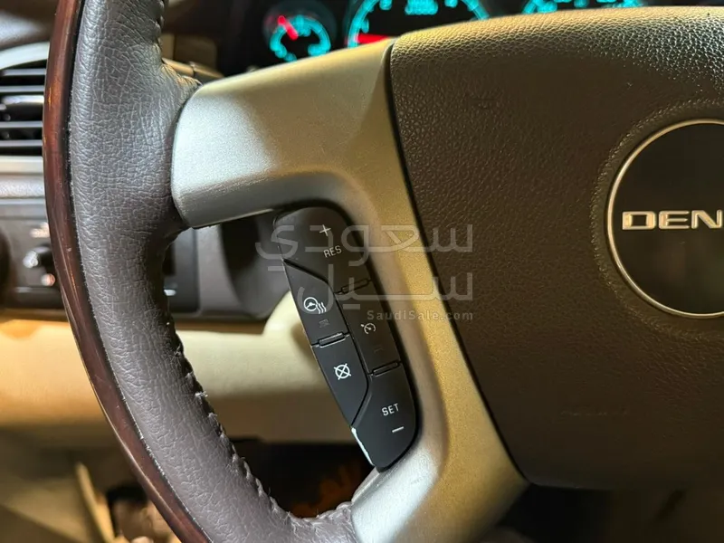 2009 جي ام سي يوكون دينالي اكس ال