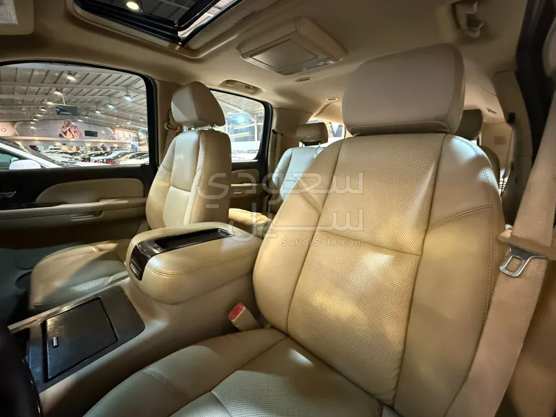 2009 جي ام سي يوكون دينالي اكس ال