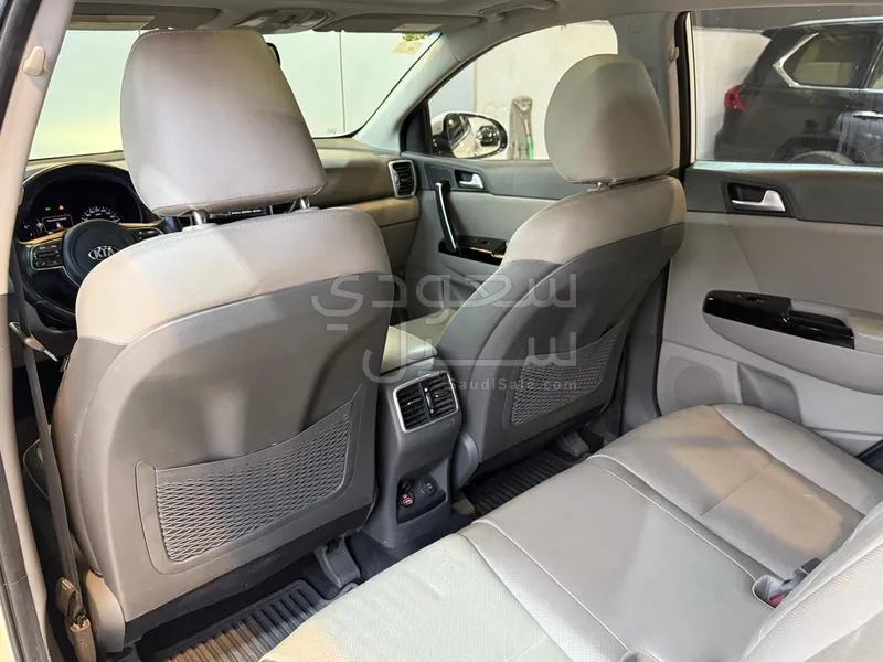 2017 كيا سبورتج