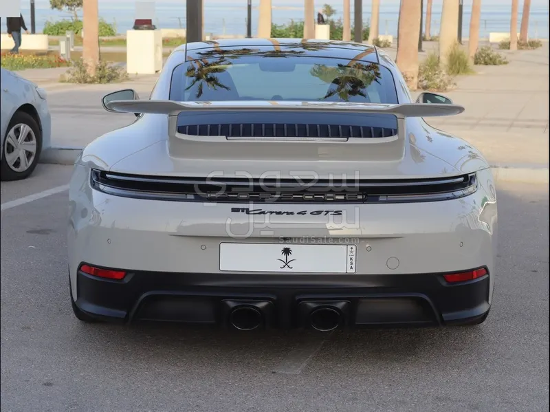2025 بورش 911 كاريرا 4 جي تي اس