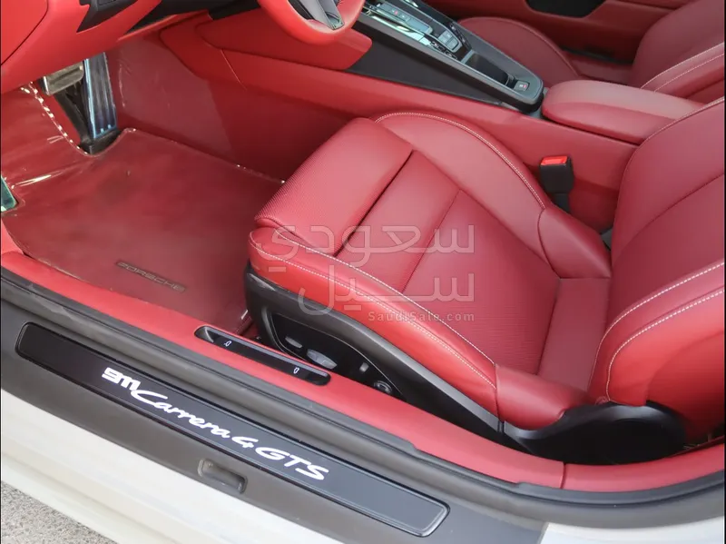 2025 بورش 911 كاريرا 4 جي تي اس