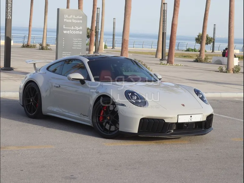 2025 بورش 911 كاريرا 4 جي تي اس