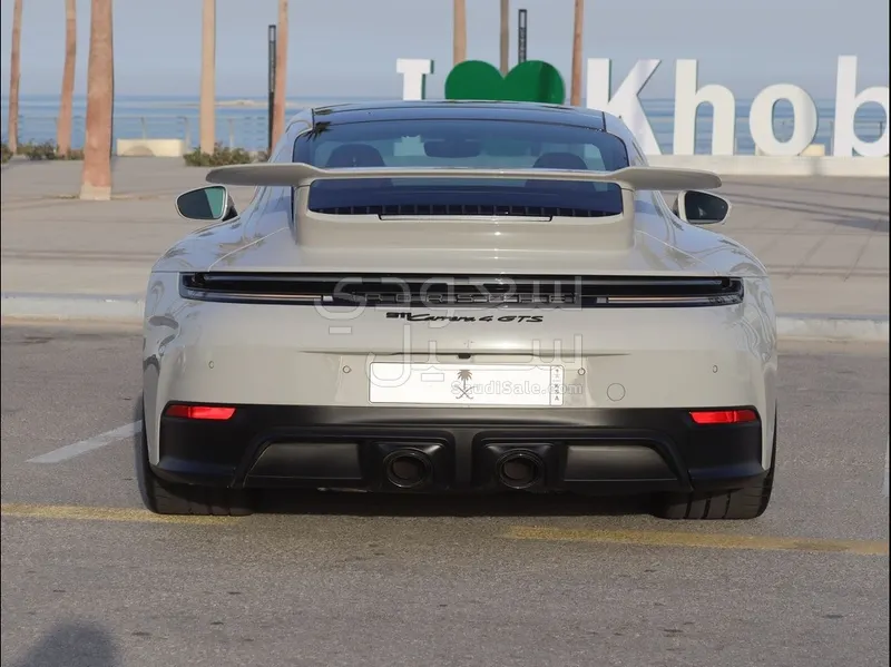 2025 بورش 911 كاريرا 4 جي تي اس
