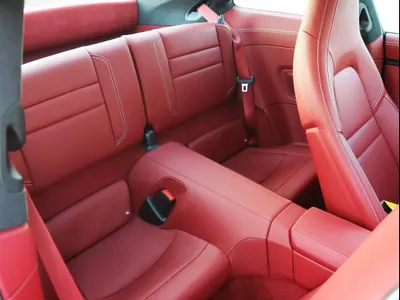 2025 بورش 911 كاريرا 4 جي تي اس