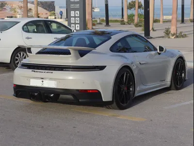 2025 بورش 911 كاريرا 4 جي تي اس