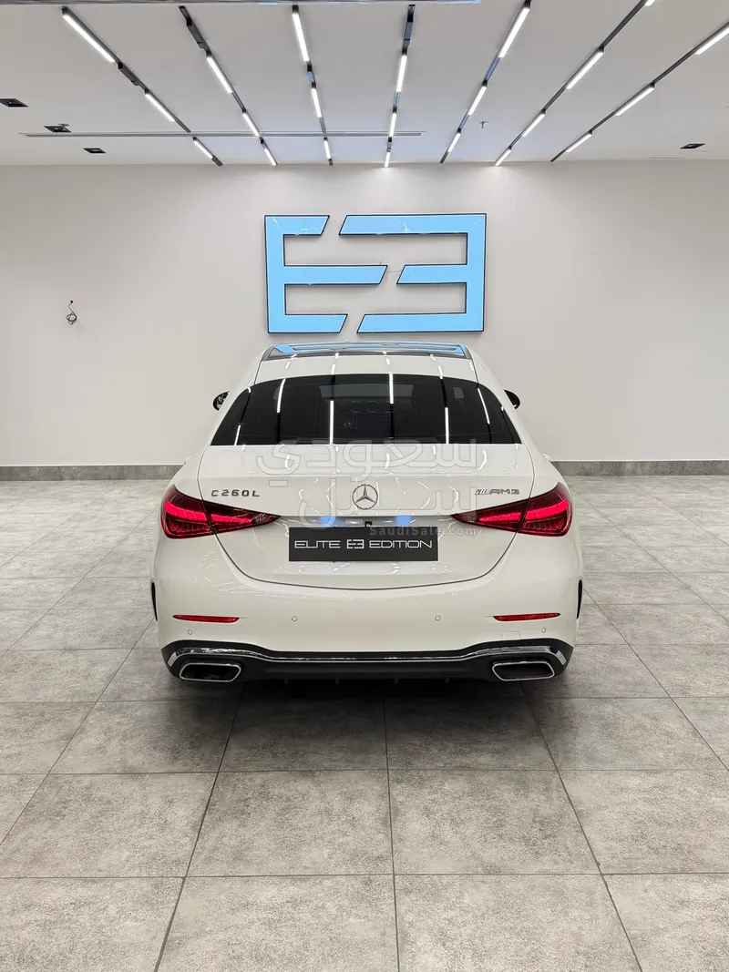 2023 مرسيدس - بنز سي 200