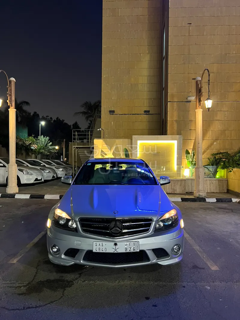 2008 مرسيدس - بنز سي 63 أي إم جي