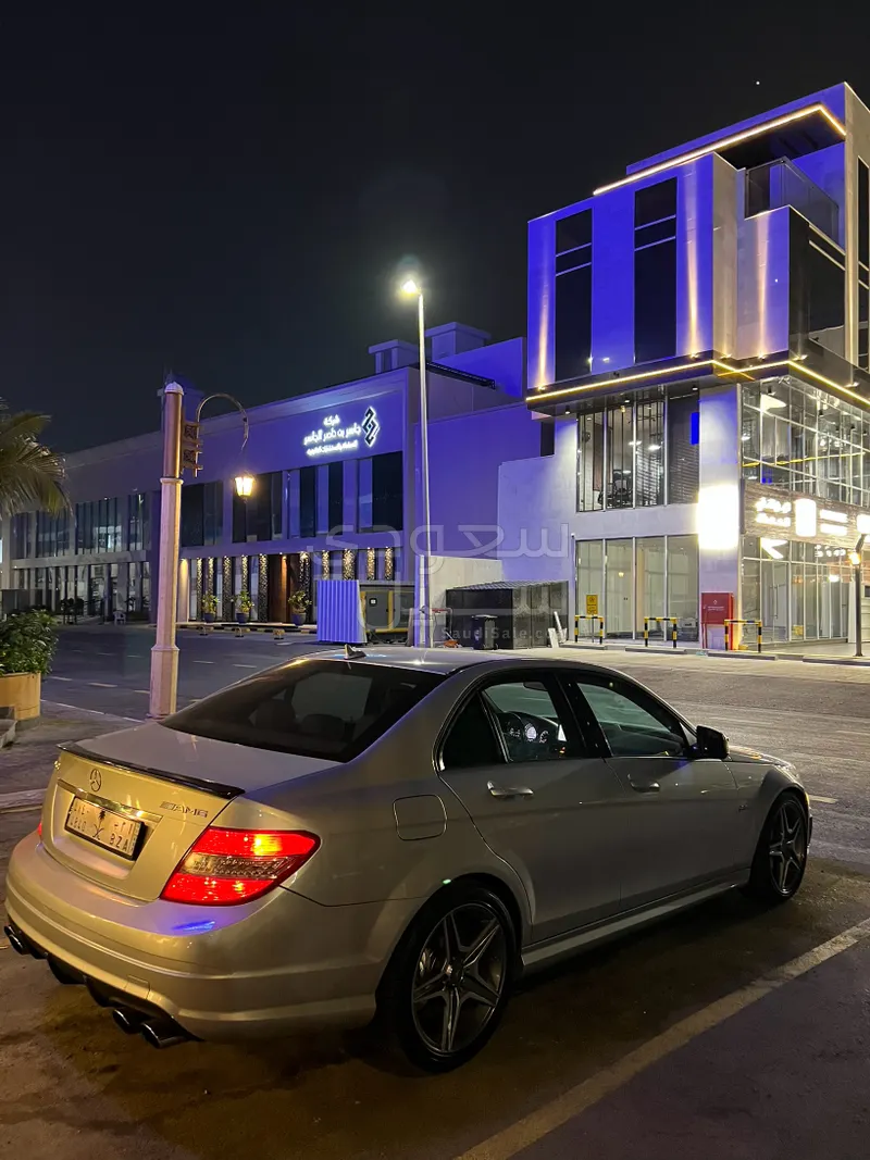 2008 مرسيدس - بنز سي 63 أي إم جي