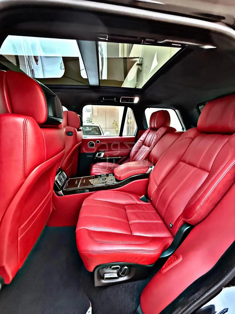 2015 لاند روفر رينج روفر فوج اوتوبيوغرافي