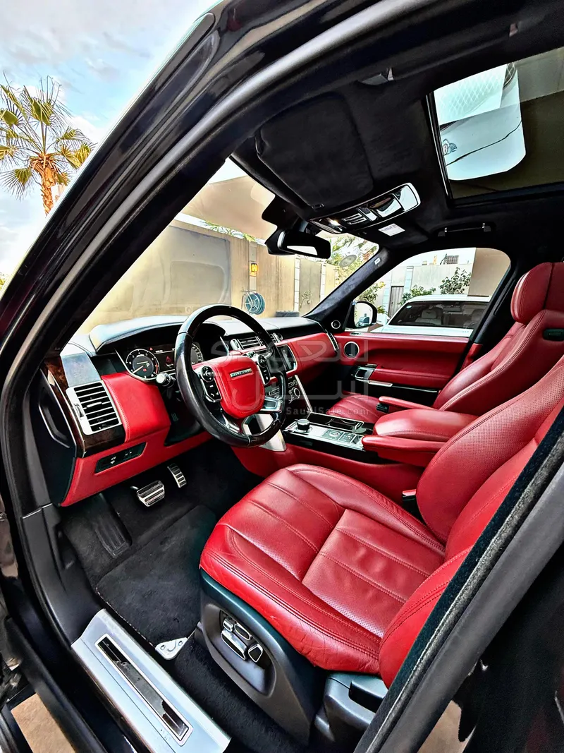 2015 لاند روفر رينج روفر فوج اوتوبيوغرافي