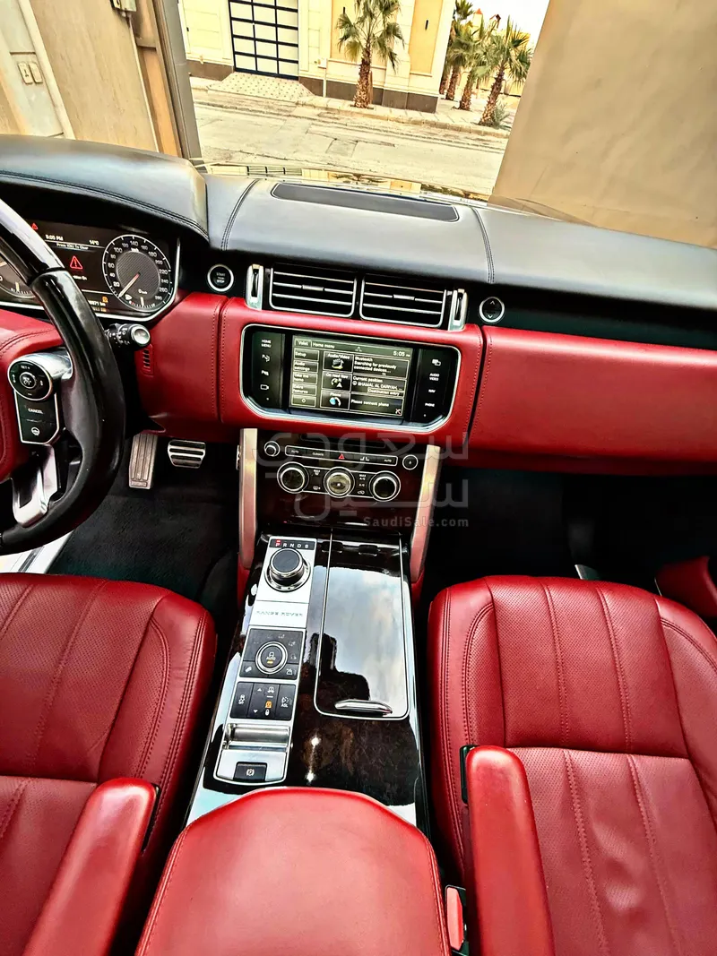 2015 لاند روفر رينج روفر فوج اوتوبيوغرافي