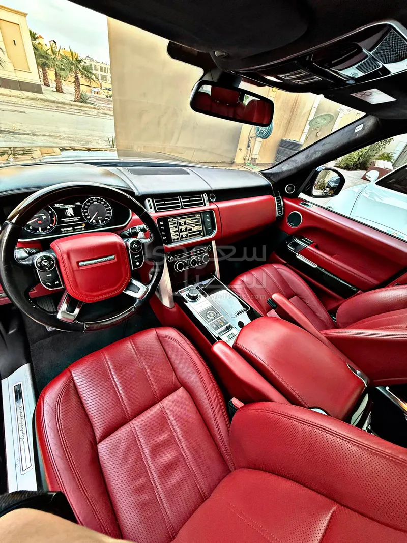 2015 لاند روفر رينج روفر فوج اوتوبيوغرافي