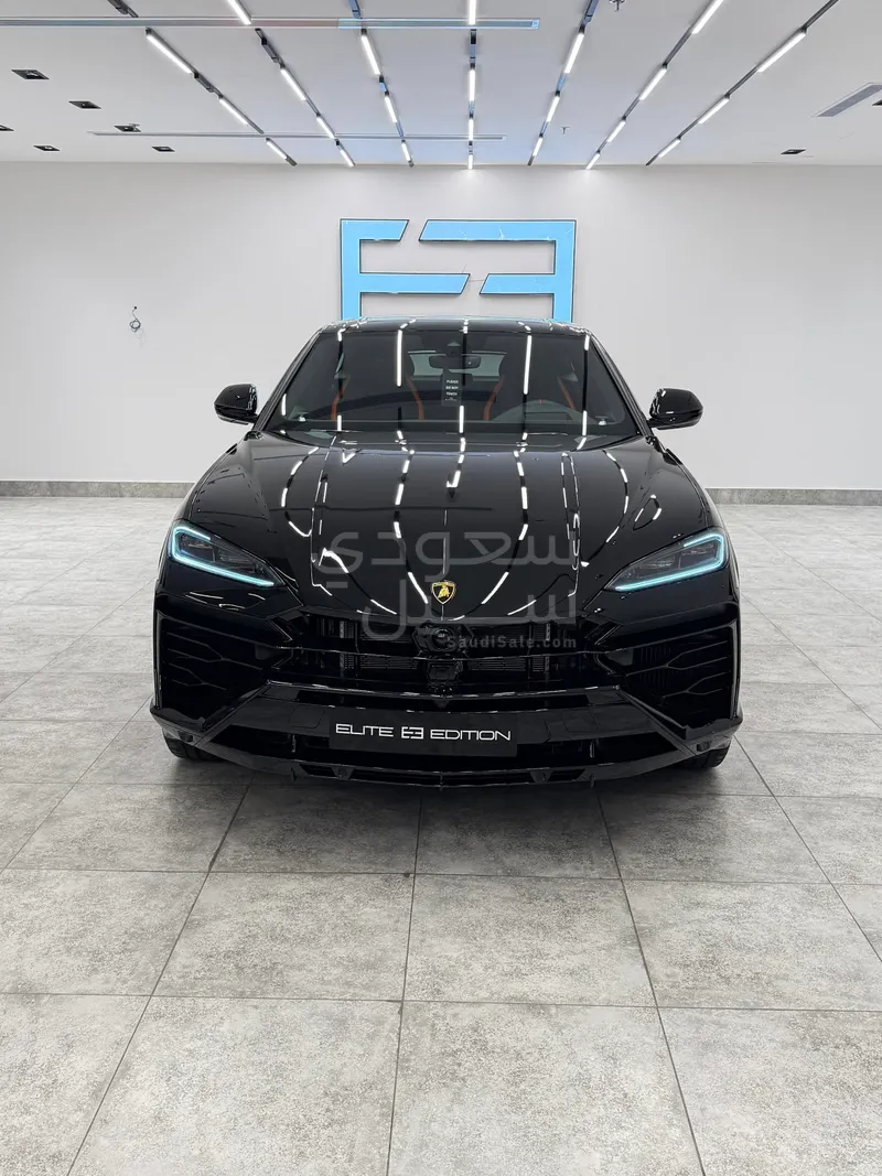 2025 لمبرجيني اوروس