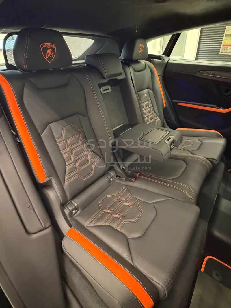 2025 لمبرجيني اوروس