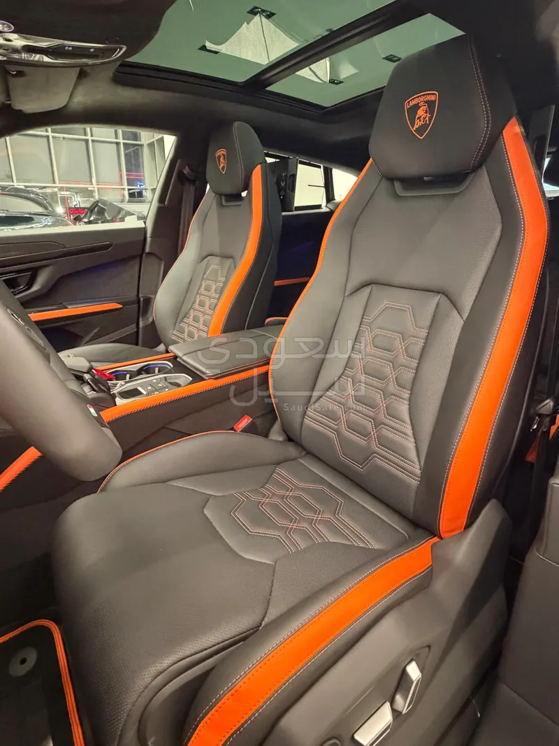 2025 لمبرجيني اوروس