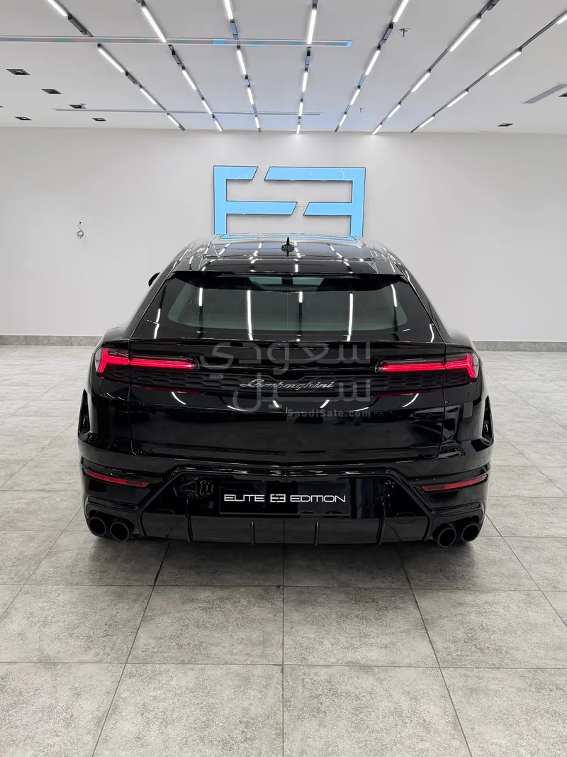 2025 لمبرجيني اوروس