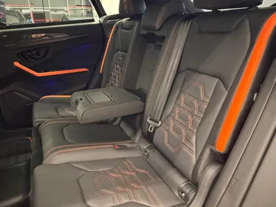 2025 لمبرجيني اوروس