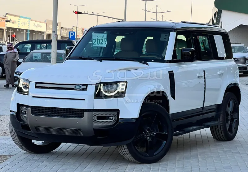 2025 لاند روفر ديفيندر اكس داينمك