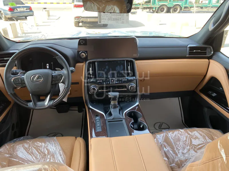 2026 لكزس إل إكس 600