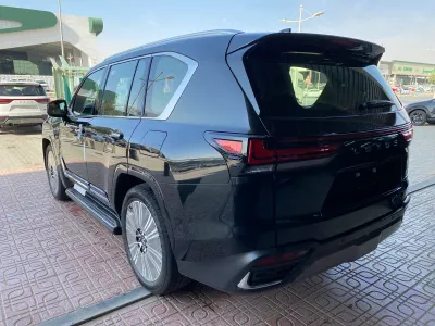 2026 لكزس إل إكس 600