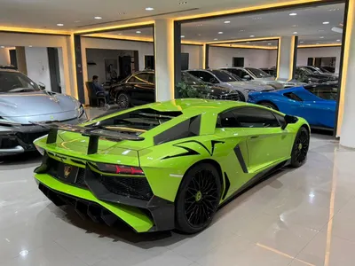 2016 لمبرجيني افنتادور اس في