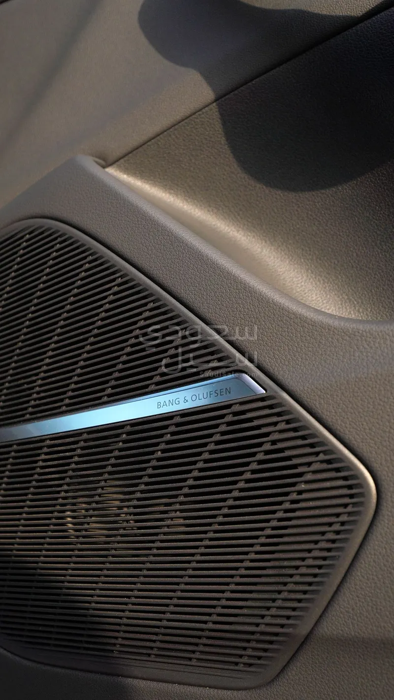 2023 اودي كيو 8 اس لاين