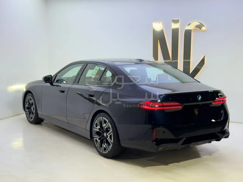 2026 بي ام دبليو الفئة الخامسة 520 أي