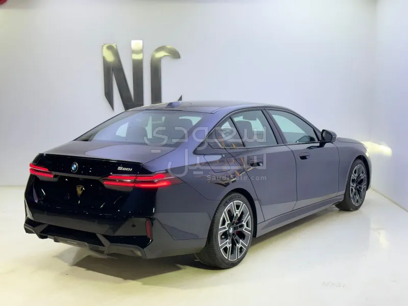 2026 بي ام دبليو الفئة الخامسة 520 أي