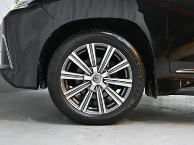 2017 لكزس إل إكس 570