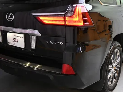 2017 لكزس إل إكس 570