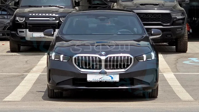 2025 بي ام دبليو الفئة الخامسة 520 أي