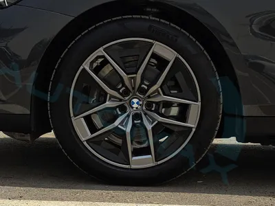 2025 بي ام دبليو الفئة الخامسة 520 أي