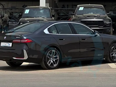 2025 بي ام دبليو الفئة الخامسة 520 أي