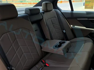 2025 بي ام دبليو الفئة الخامسة 520 أي