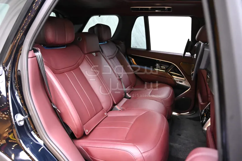 2024 لاند روفر رينج روفر فوج اوتوبيوغرافي