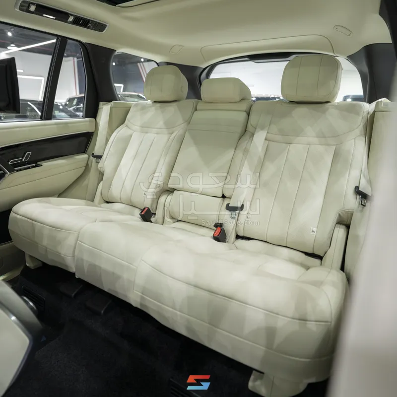 2026 لاند روفر رينج روفر اتش اس اي