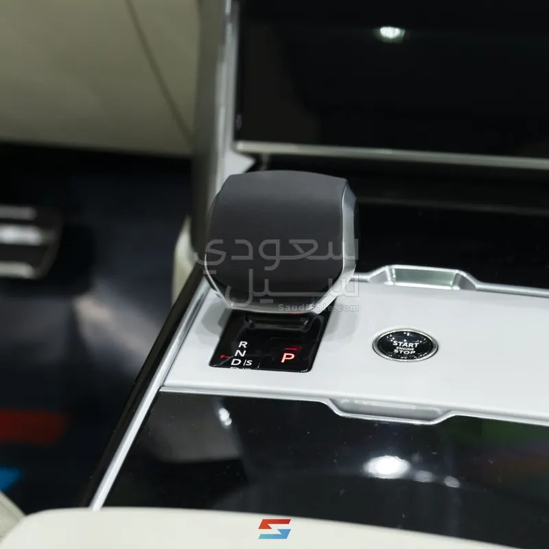 2026 لاند روفر رينج روفر اتش اس اي