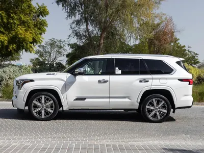 2024 تويوتا سكويا