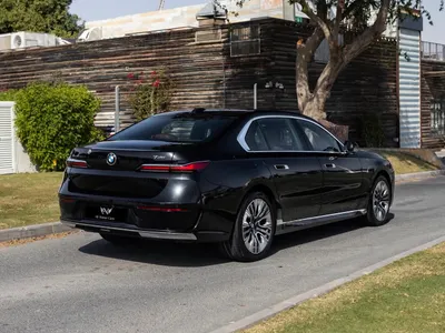 2023 بي ام دبليو الفئة السابعة 735أي