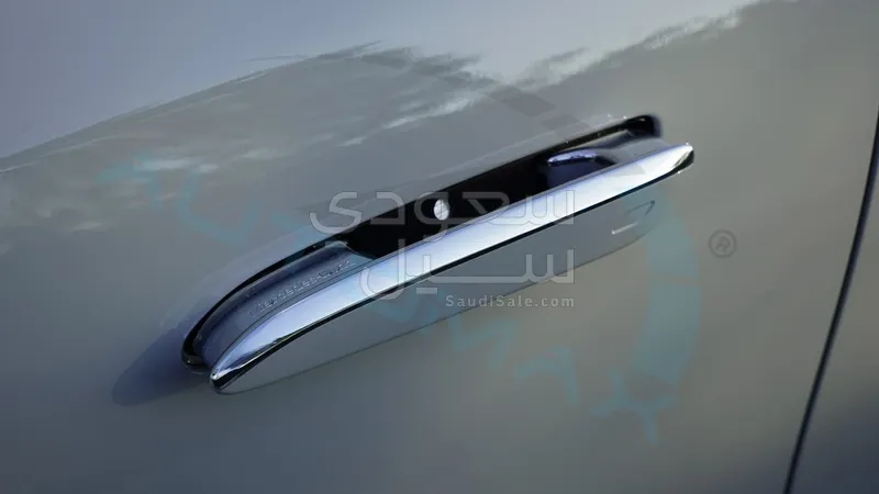 2025 مرسيدس - بنز إي 200 أي إم جي