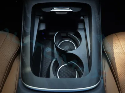 2025 مرسيدس - بنز إي 200 أي إم جي