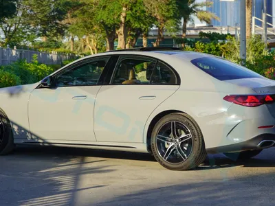 2025 مرسيدس - بنز إي 200 أي إم جي